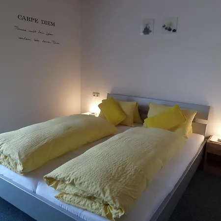 Herzoggut B&B 젤암제